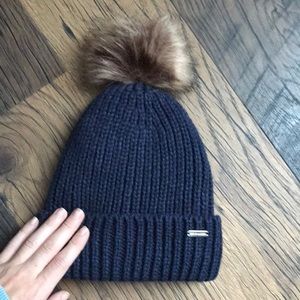 Steve Madden beanie